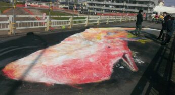 さよなら小戸之橋、一日限りの路上アート展示会(動画有り)