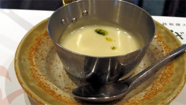 ジャガイモの特製スープ