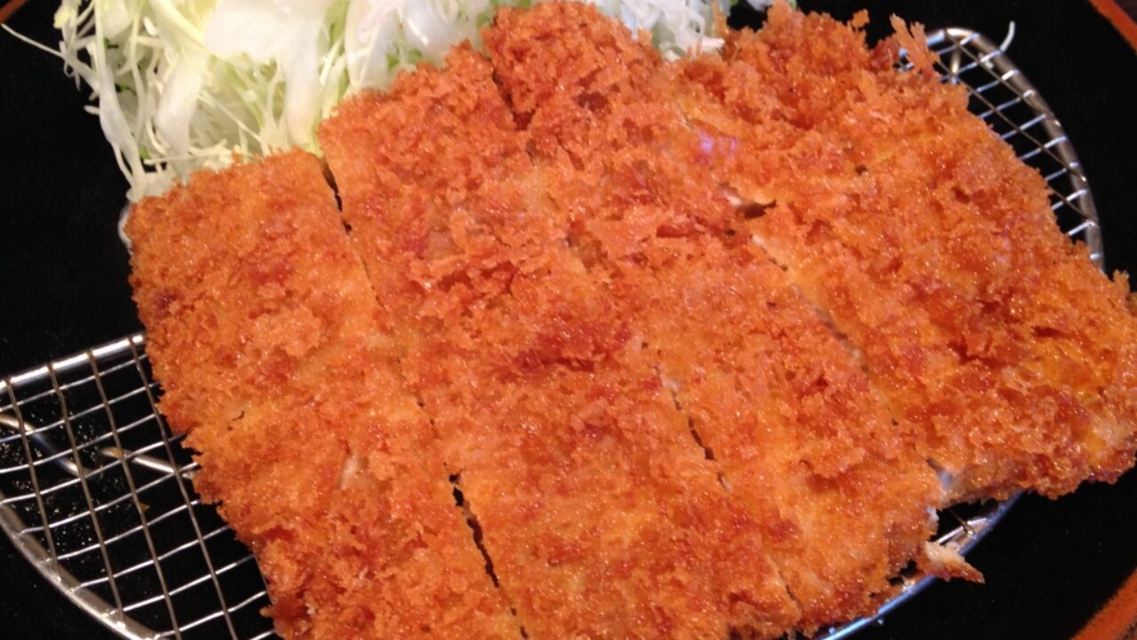 老若男女に愛される名店。わざわざ行きた老舗のとんかつ屋さん-不二