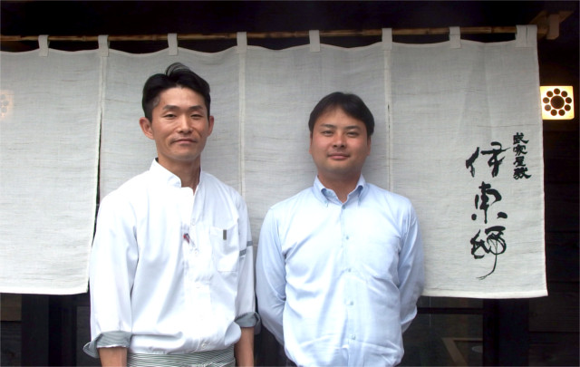本田社長(右)と関谷料理長(左)