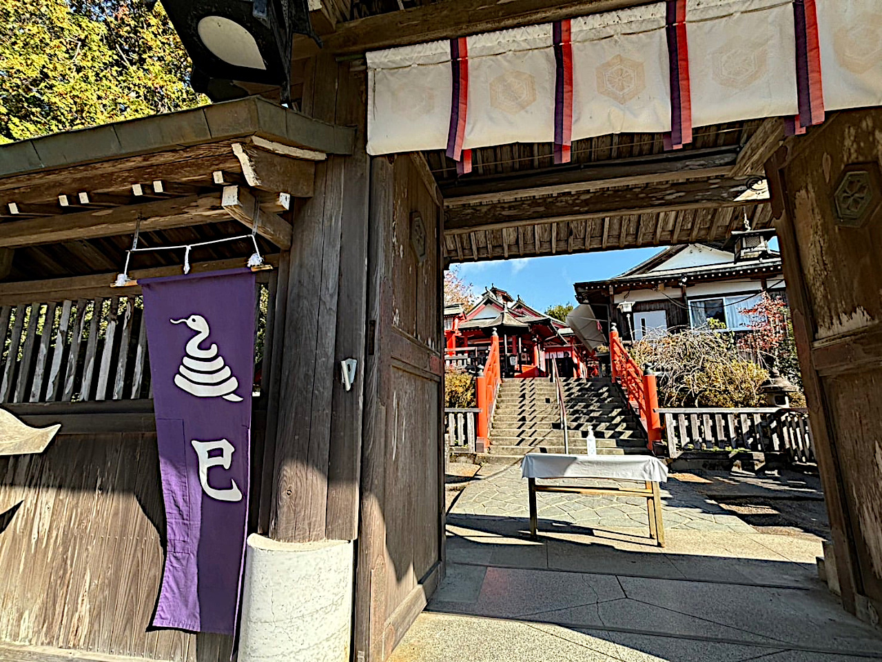 霞神社本殿入口