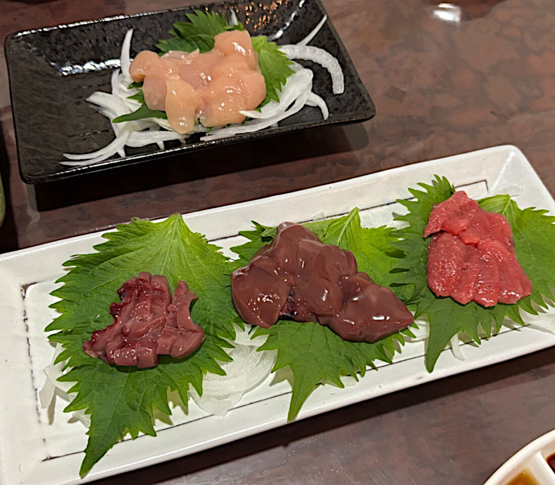 鶏刺し四種盛り