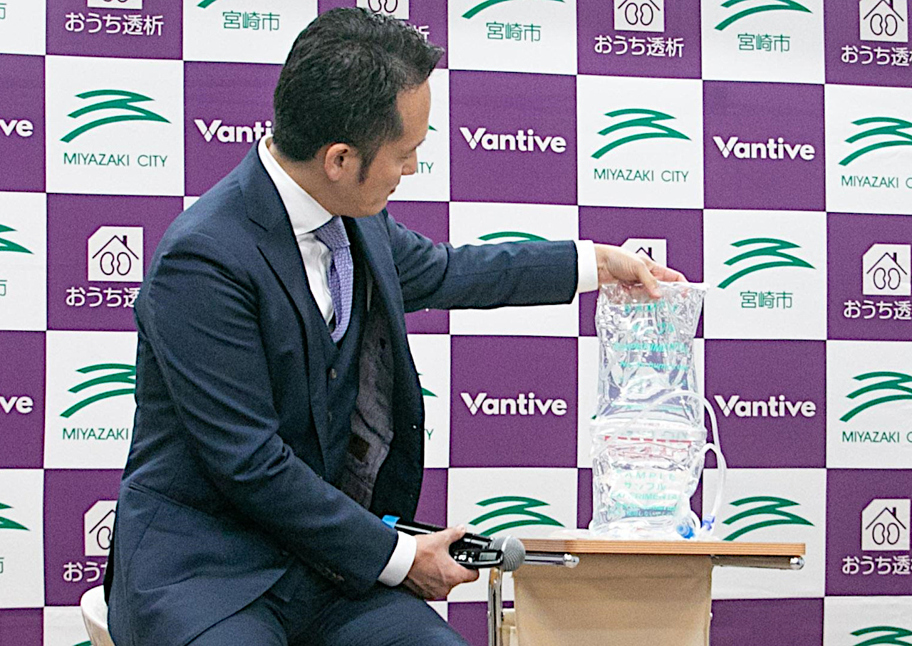 ヴァンティブ製透析液