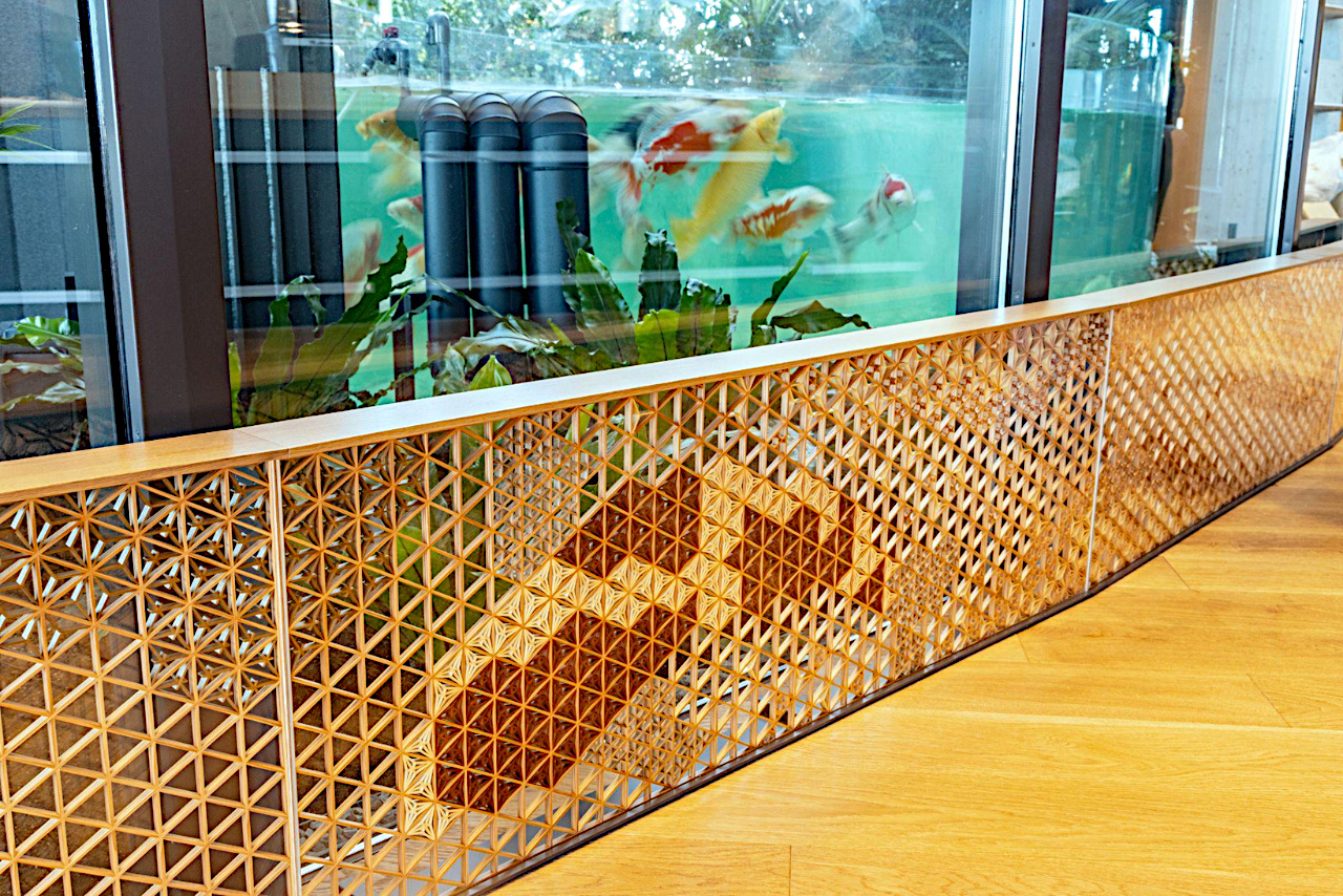 木下正人作組子作品「水巡」