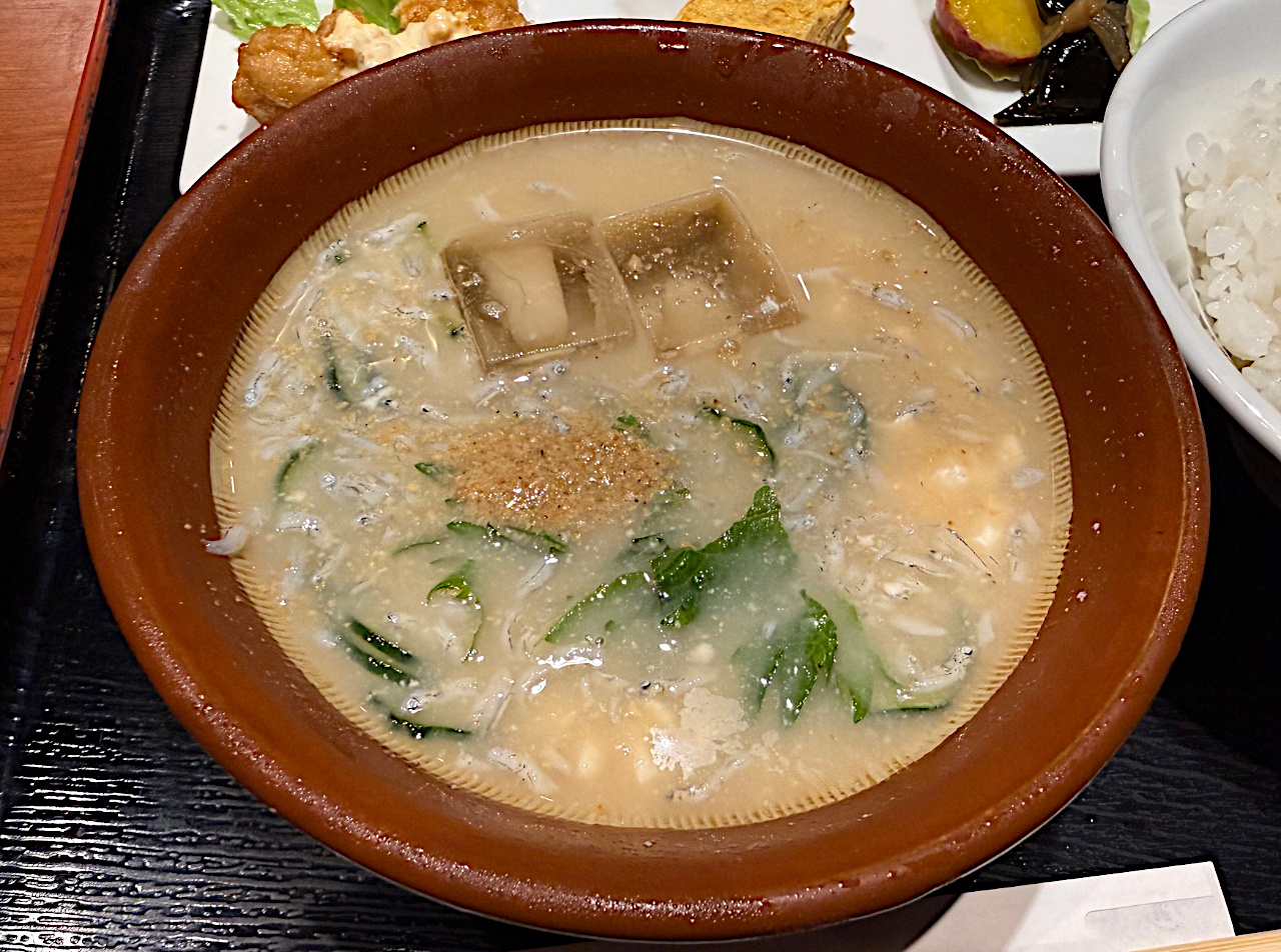 炎の舞らくい宮崎駅店の冷や汁