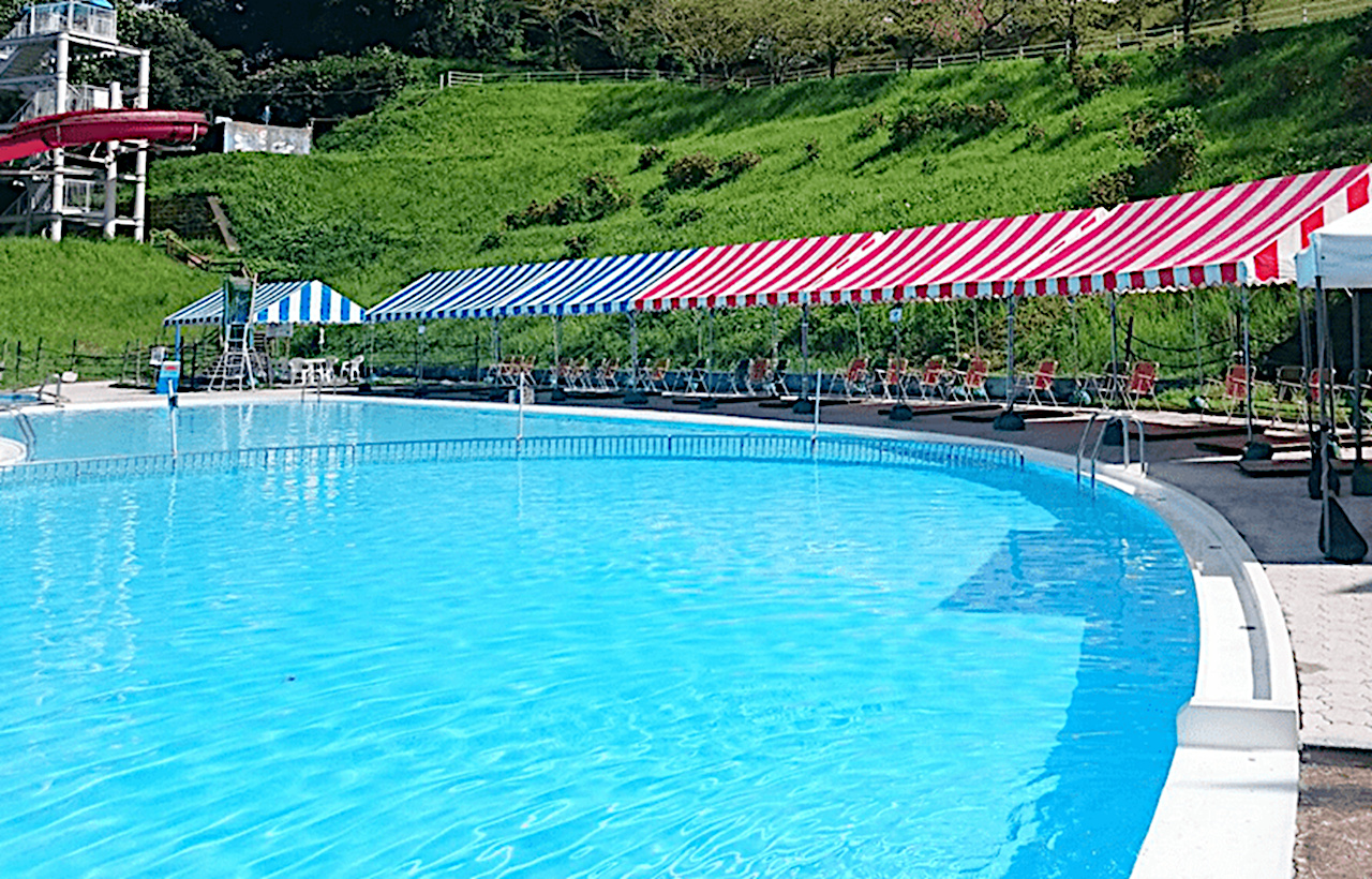 のじりこぴあ湧水プール