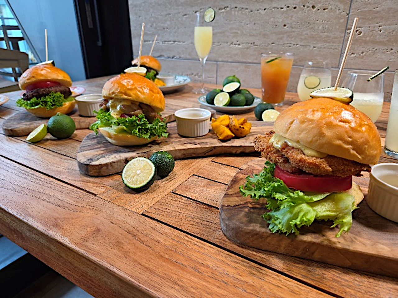 3種類のハンバーガー